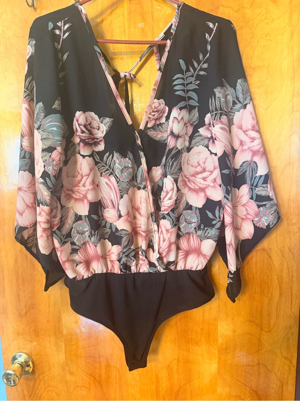 privy Black Floral V-Neck bodysuit NWT SZ L